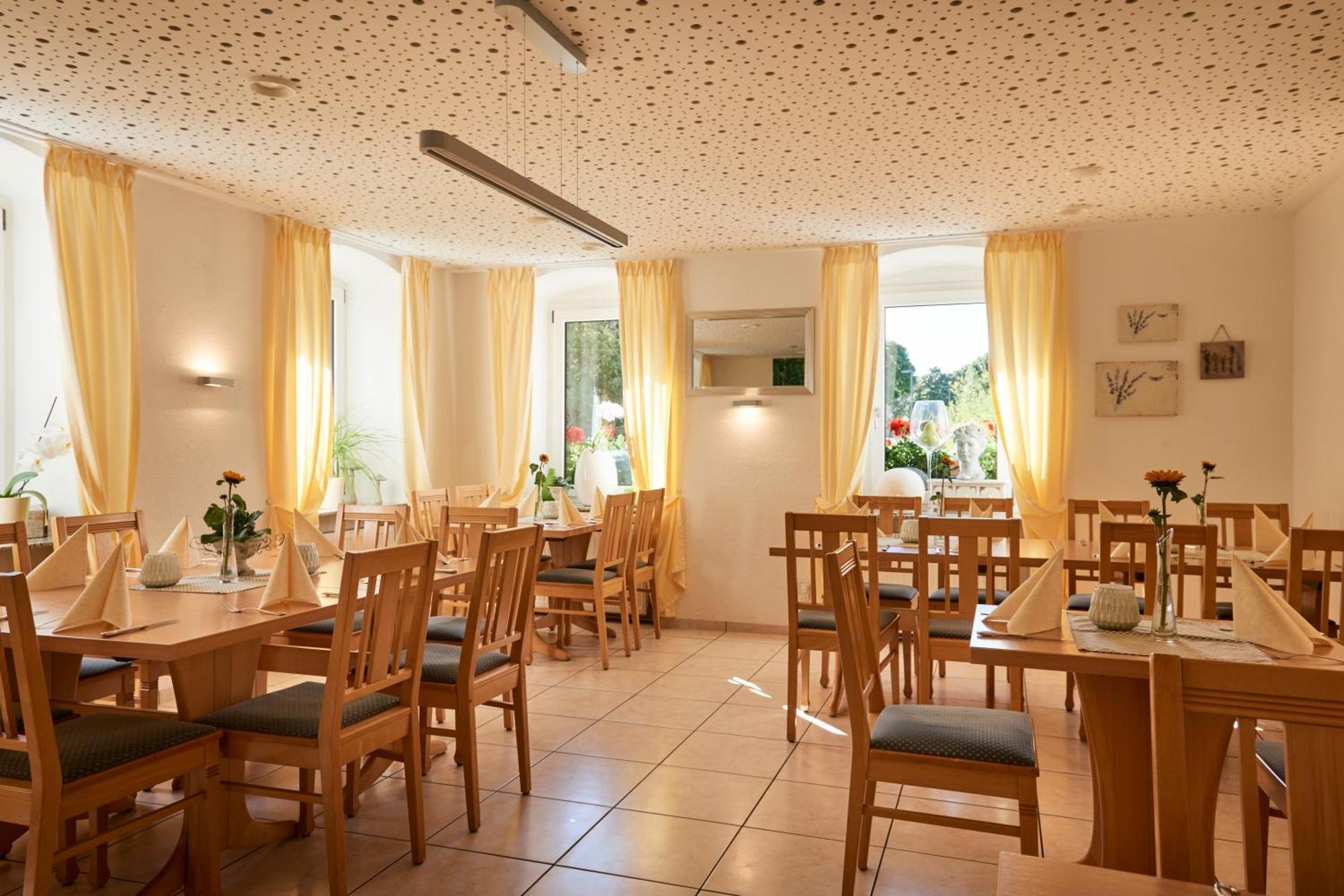 Hotel Restaurant Adler Вестаузен Экстерьер фото